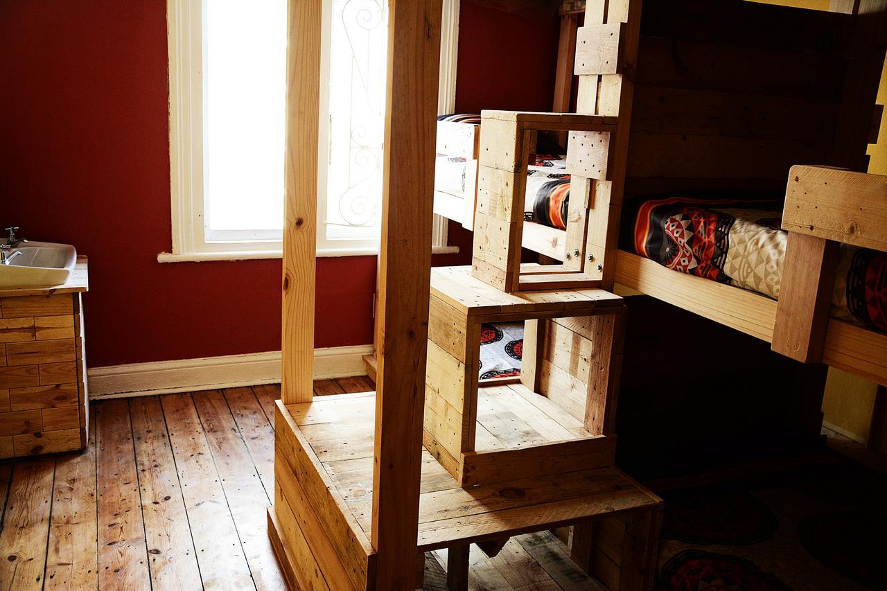 Хостел Urban Hive Backpackers Кейптаун Экстерьер фото