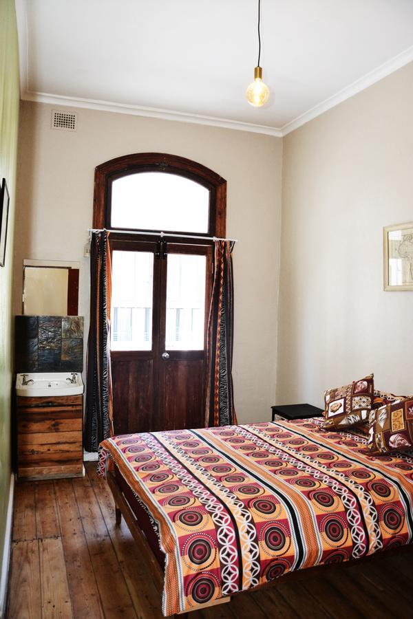 Хостел Urban Hive Backpackers Кейптаун Экстерьер фото