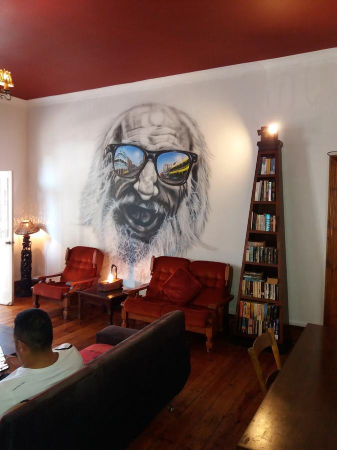 Хостел Urban Hive Backpackers Кейптаун Экстерьер фото