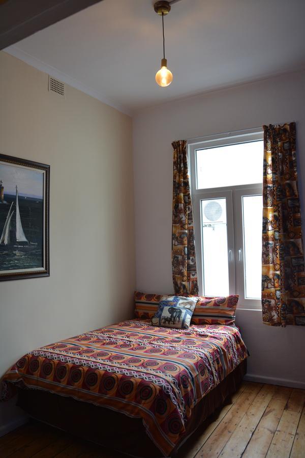 Хостел Urban Hive Backpackers Кейптаун Экстерьер фото