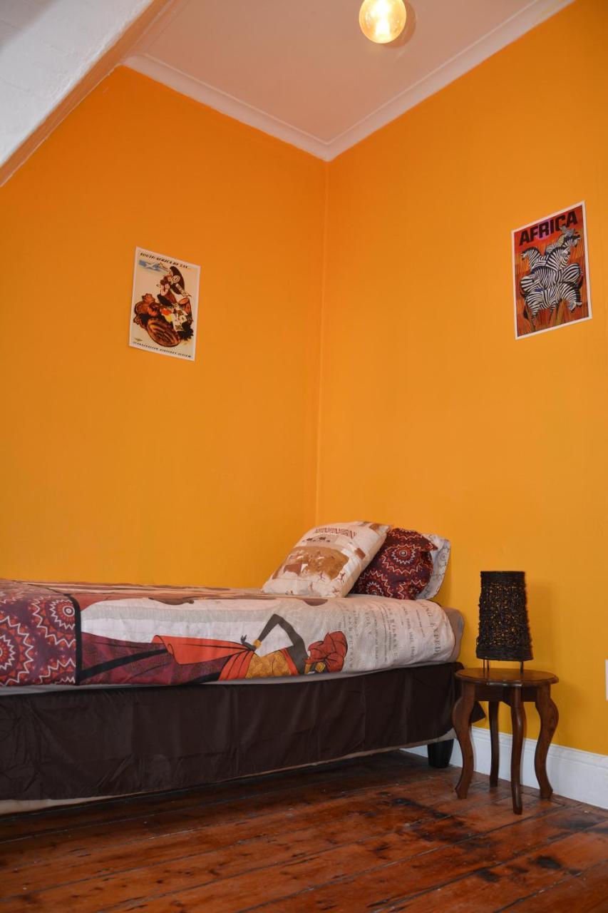 Хостел Urban Hive Backpackers Кейптаун Экстерьер фото
